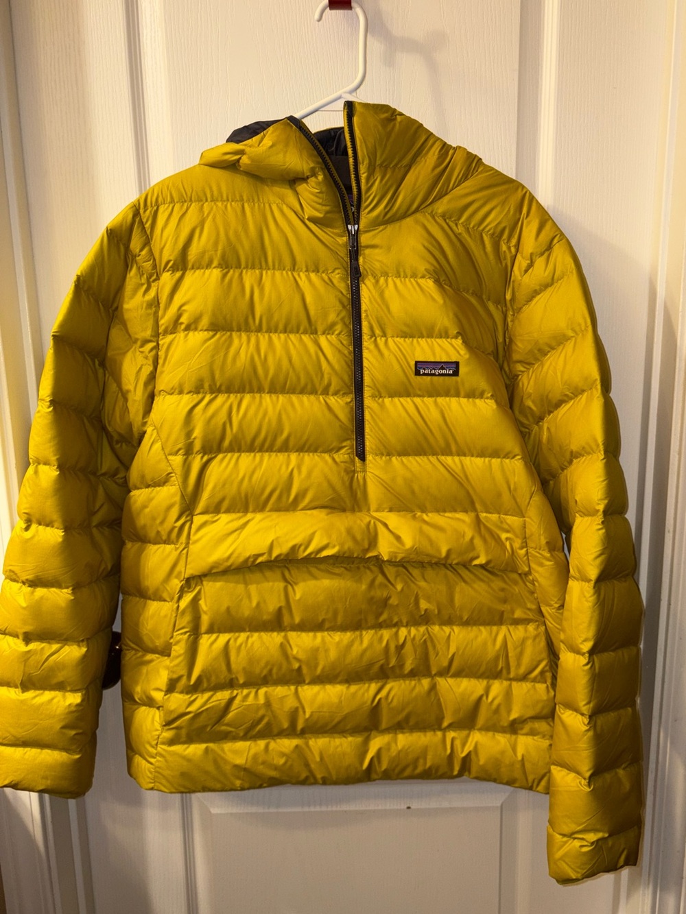 Patagonia Mens Hooded Puffer Pullover Jacket - Yellow